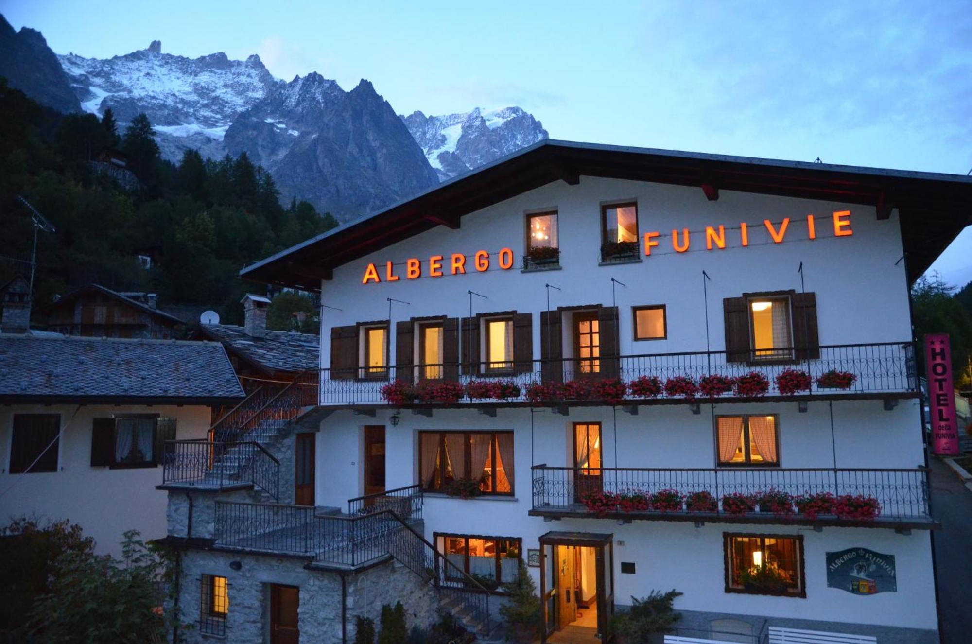 Hotel Funivia Courmayeur Exterior foto